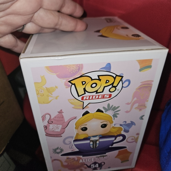 Funko Mad Tea Party Ride - Mad Hatter & Alice - Picture 7 of 11